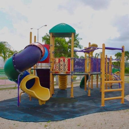 Casa Guerra En Maderos Residencial -Ideal Para Familias Cancun Bagian luar foto